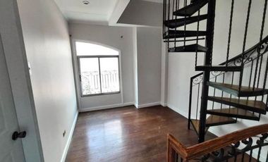 2-Bedroom Townhouse for Rent at Mandaluyong City, Metro Manila