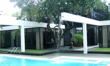 6 Bedroom House for Sale in Forbes Park Makati
