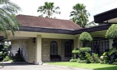 For Sale: 5 Bedroom Spacious House in Forbes Park, Makati City