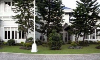 Two Storey Luxurious House for Sale in Forbes Park, Makati City