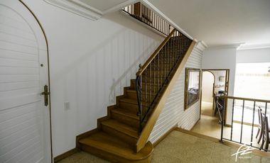CASA CAMPESTRE EN VENTA EN EL POBLADO, MEDELLN