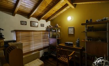 CASA CAMPESTRE EN VENTA EN EL POBLADO, MEDELLN