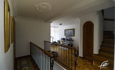 CASA CAMPESTRE EN VENTA EN EL POBLADO, MEDELLN