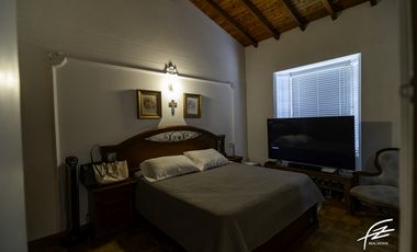 CASA CAMPESTRE EN VENTA EN EL POBLADO, MEDELLN