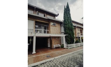 CASA CAMPESTRE EN VENTA EN EL POBLADO, MEDELLN