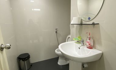 Capital House: whole floor office for sale BGC