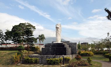 House and Lot at for Sale in Sentosa at Calamba Laguna