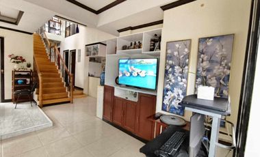 for Rent: 60k Woodridge Park 2-storey Semi-Furnished House in Woodridge Park, Maa