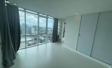 3-BR Condo for Rent at Astoria Plaza, Ortigas Pasig City