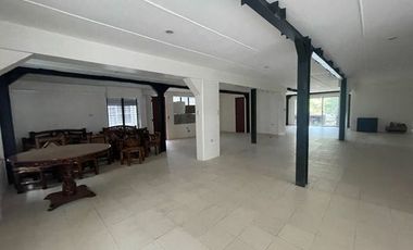 5BR Single Detached House for Rent at Pasay City