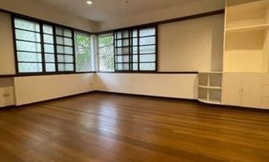 5BR Single Detached House for Rent at Pasay City