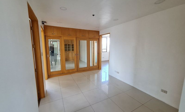 3 Bedroom Condo in Eisenhower Condominium, Greenhills San Juan