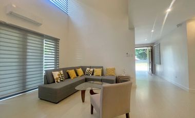 4 Bedrooms Luxury Home with Swimming Pool , Forbes Subd Near Clark Pampanga