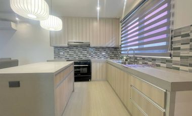 4 Bedrooms Luxury Home with Swimming Pool , Forbes Subd Near Clark Pampanga
