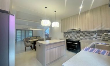4 Bedrooms Luxury Home with Swimming Pool , Forbes Subd Near Clark Pampanga