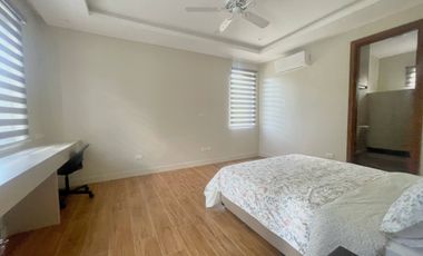 4 Bedrooms Luxury Home with Swimming Pool , Forbes Subd Near Clark Pampanga