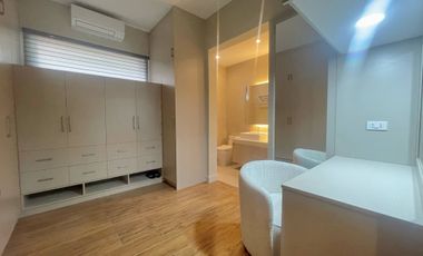 4 Bedrooms Luxury Home with Swimming Pool , Forbes Subd Near Clark Pampanga