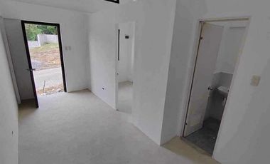 Modern Living In GRAND SYCAMORE TOWN HOUSE
