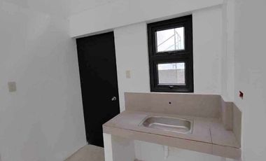 Modern Living In GRAND SYCAMORE TOWN HOUSE