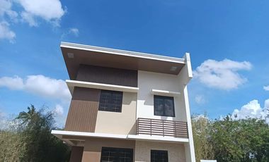 Larissa Model - 4-BR Single Attached House and Lot For Sale in Brgy. Mabini Lipa City Batangas