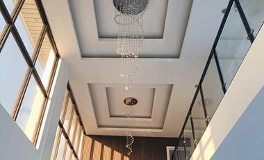 For Sale: New Modern High-Ceiling Home with Pool nr Clark, Angeles