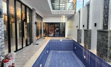 For Sale: New Modern High-Ceiling Home with Pool nr Clark, Angeles