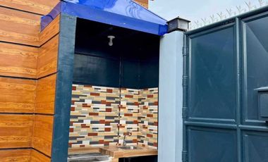 FOR SALE ! RESIDENTIAL HOUSE & LOT W/ SWIMMING POOL