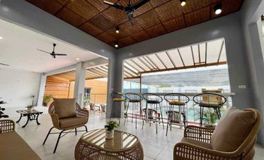 FOR SALE ! RESIDENTIAL HOUSE & LOT W/ SWIMMING POOL