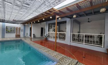 FOR SALE ! RESIDENTIAL HOUSE & LOT W/ SWIMMING POOL