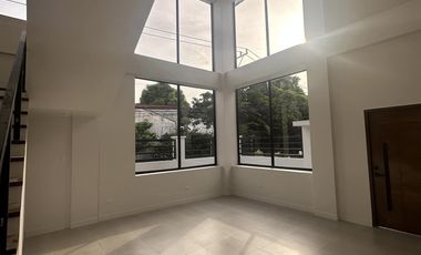 4-br House at Multinational Village