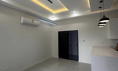 4-br House at Multinational Village