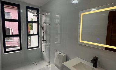 4-br House at Multinational Village