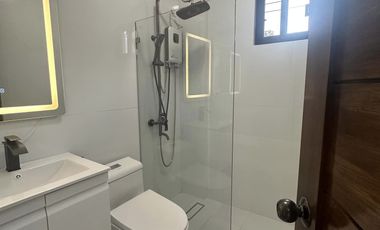 4-br House at Multinational Village