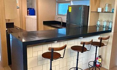 For Sale St Francis Shangri-la Place 3 Bedrooms Corner Unit with Parking
