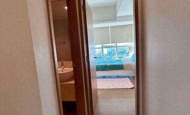 For Sale St Francis Shangri-la Place 3 Bedrooms Corner Unit with Parking