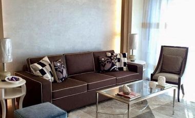 For Sale St Francis Shangri-la Place 3 Bedrooms Corner Unit with Parking