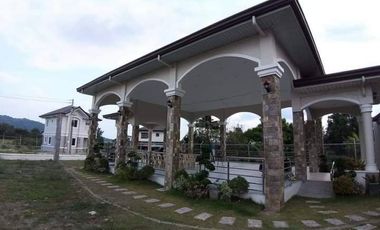 4 Bedrooms House and Lot For Sale in Tierra Verde Subic Elsa Deluxe.
