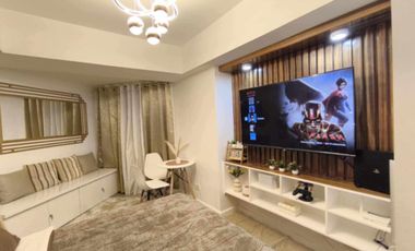 Azure North- The Resort Residences Studio unit w/ balcony in CSFP for Sale