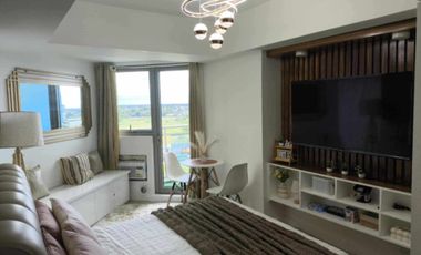 Azure North- The Resort Residences Studio unit w/ balcony in CSFP for Sale