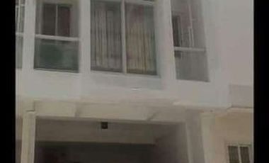 Townhouse for Rent at Mercedes Executive Village, Pasig City