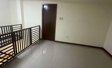 5BR House and Lot for Rent at Woodridge Heights, Quezon City