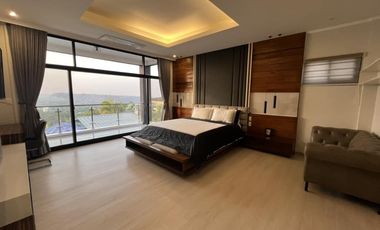 4 Bedroom House For Sale in Sunvalley Clark Clarkfield, Mabalacat, Pampanga