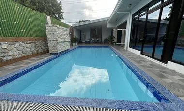 Furnished Elegant Bungalow with Pool For Rent in An Exclusive Subd., Angeles