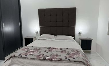 Pre-Owned  Modern  Contemporary  House with  Pool.