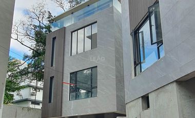 For Sale 5 Bedroom House in Residences at Wack Wack, Mandaluyong City