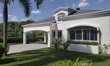 3-Bedrooms House for Rent in Josefaville 2, Angeles City, Pampanga