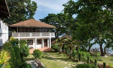 A White Sand Beachfront Resthouse in Batangas