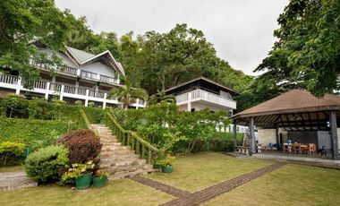 A White Sand Beachfront Resthouse in Batangas