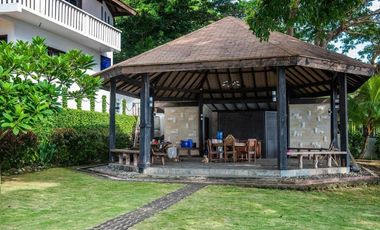 A White Sand Beachfront Resthouse in Batangas