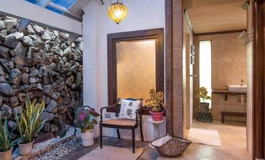 A White Sand Beachfront Resthouse in Batangas